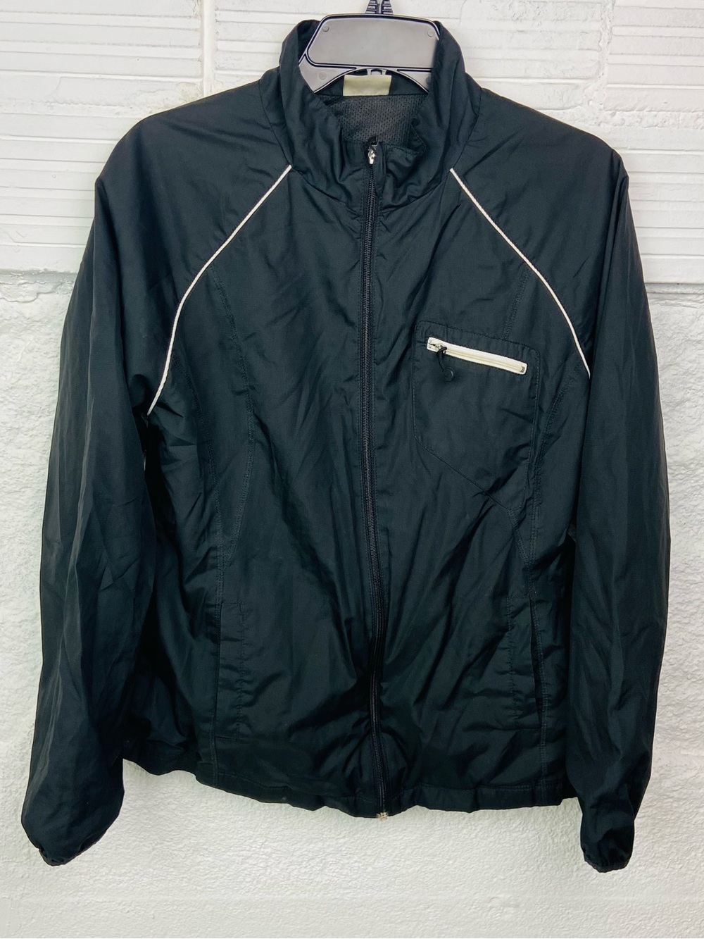 Danskin Now Black windbreaker Jacket with White Trim size large